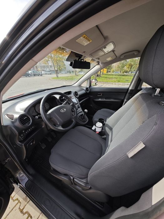 Kia Carens 2008 г.
