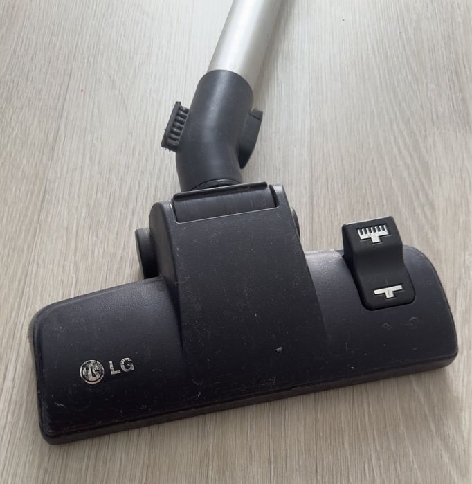 Срочно продается пылесос LG