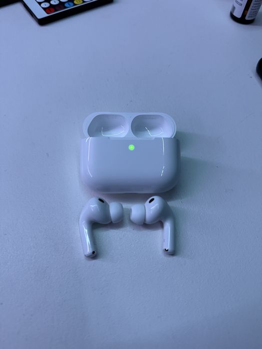 Vând AirPods Pro 3 – stare excelentă