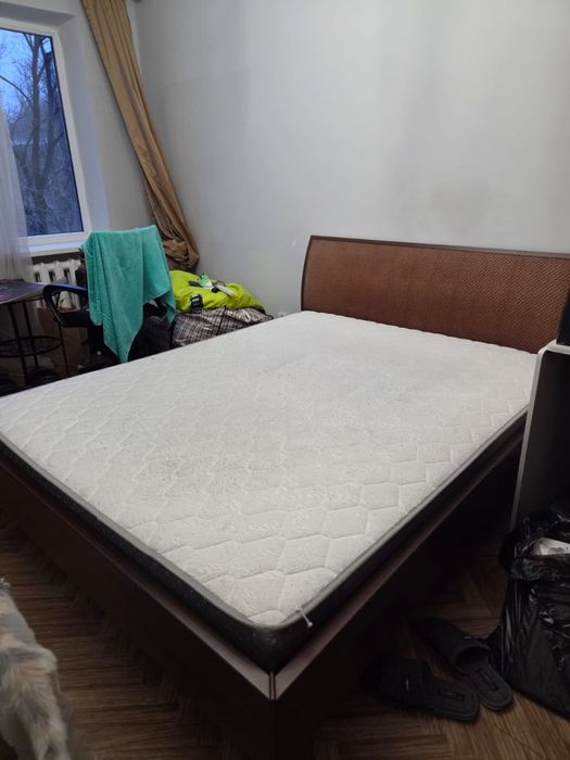 Отдам кровать и камод