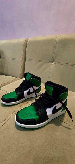 Маратонки,спортни обувки Nike air Jordan 1 high lucky green