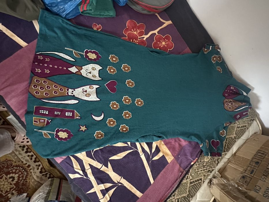 2 rochii S la 20 ron amandoua, 1 rochie sport HM (164),alta cu pisici