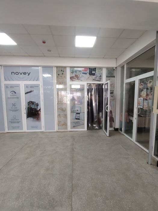 Yashil bozor yonidan savdo dokoni sotiladi