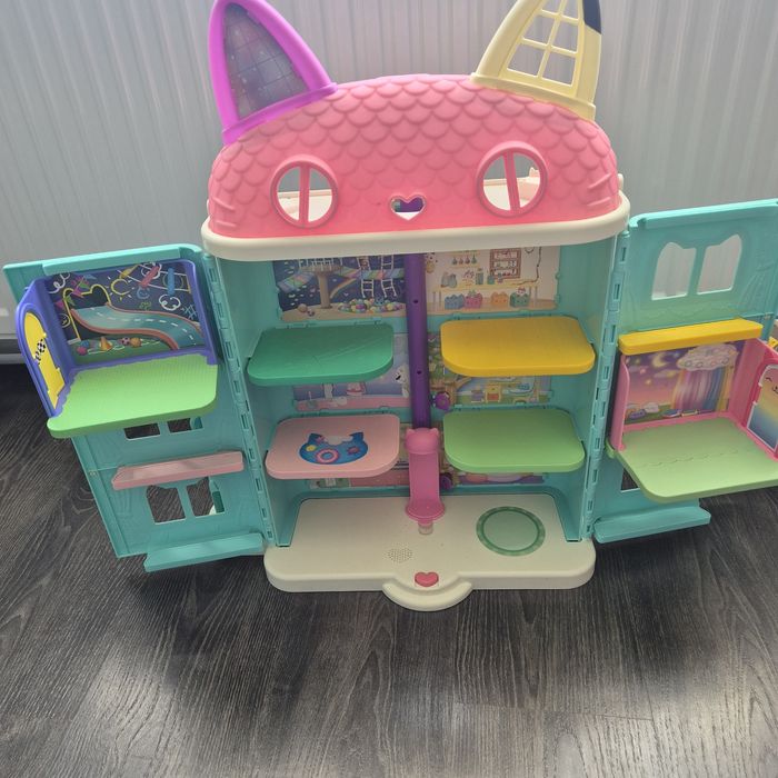 Casa Gabby's Dollhouse