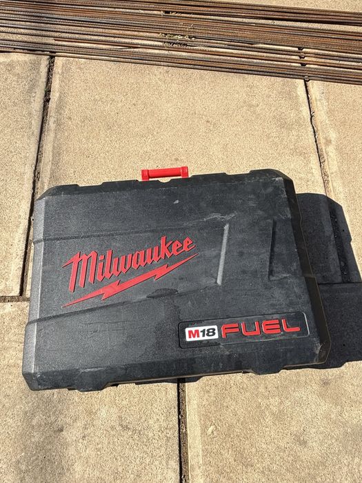 Masina de gaurit cu talpa magnetica Milwaukee M18 FMDP - NOUA