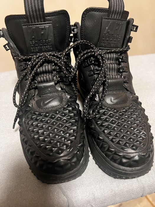 Боти на Calvin Klain и Nike