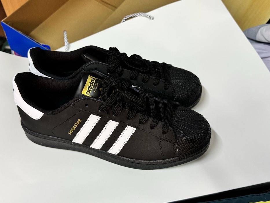 Кроссовки adidas superstar Размер 44 новые