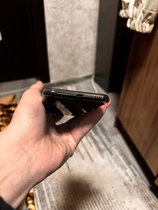 Iphone X в хорошем состояний