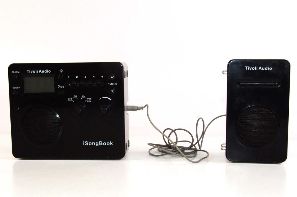 Radio Ceas TIVOLI AUDIO stereo, boxa detasabila 220 V+baterii, ca NOU