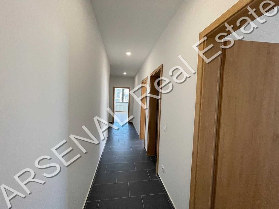 Дава се под наем Тристаен апартамент в София, Кръстова вада - 135 кв.м за 700 € - Снимка #1