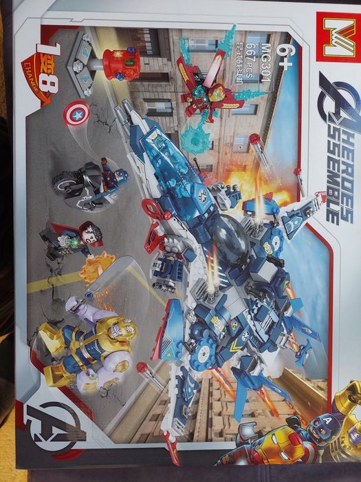 Продам конструктор Лего