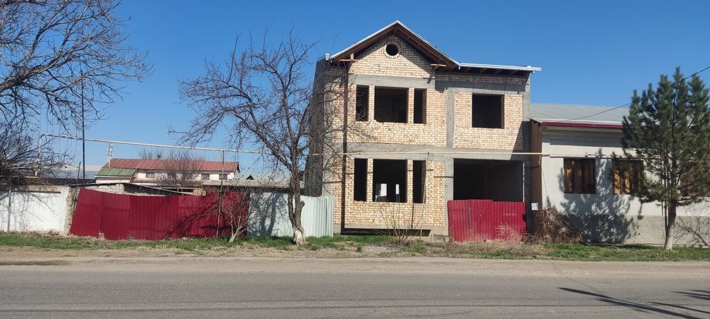 Участка сотилади