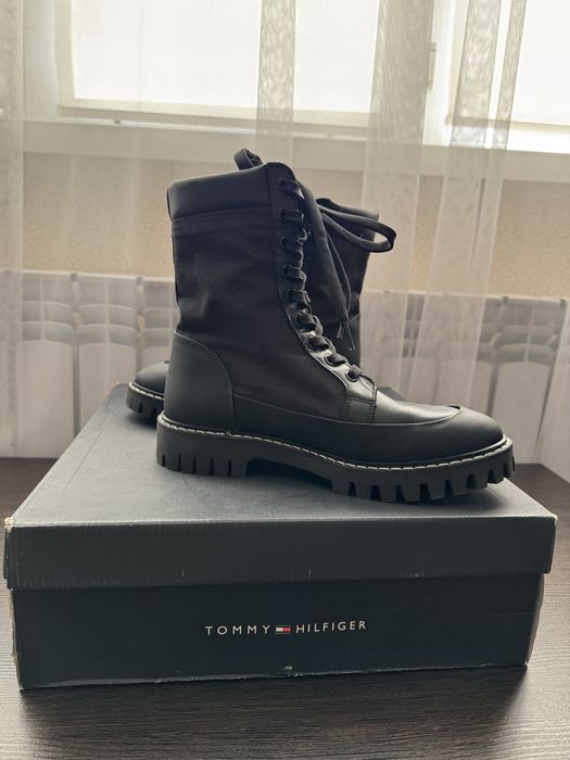Ботинки на осень Tommy Hilfiger