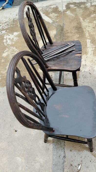 4 scaune vechi pentru restaurare