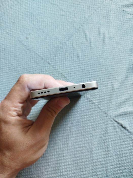 Телефон Realmi 10 8+8/256Гб