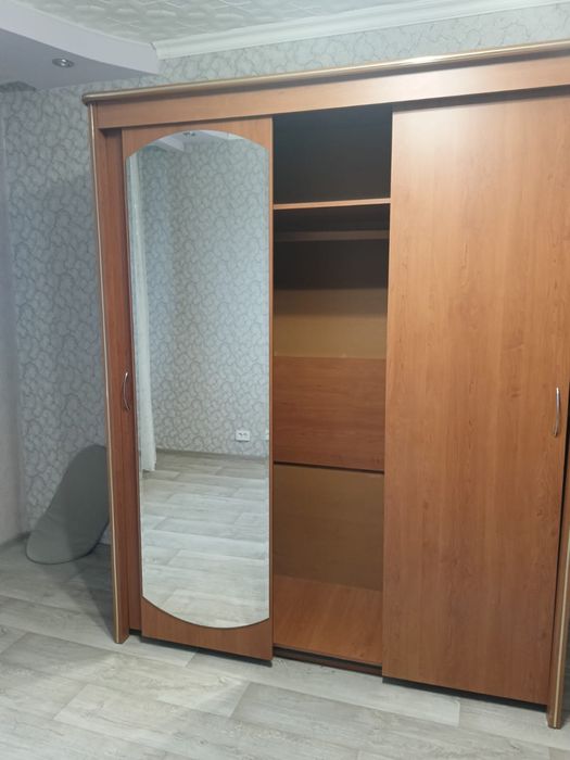 Продам шкаф купе