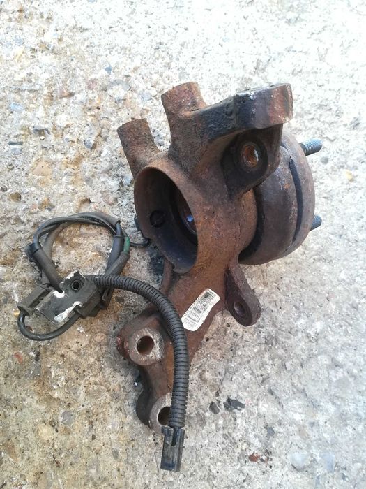 Шенкели Kia Ceed Hyundai i30 Киа Сийд Сиид (ляв десен шенкел главина)