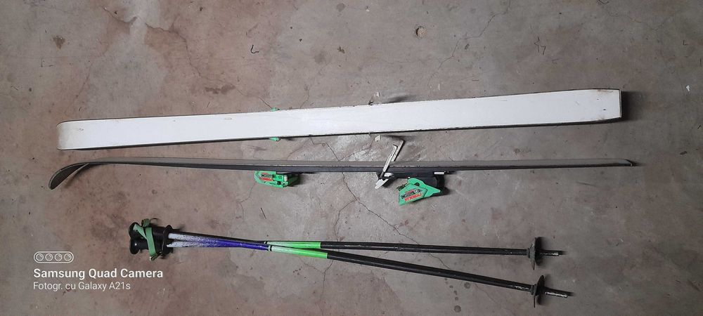 Patine/role  reglabille 29-32 . Schiuri 1,5m.