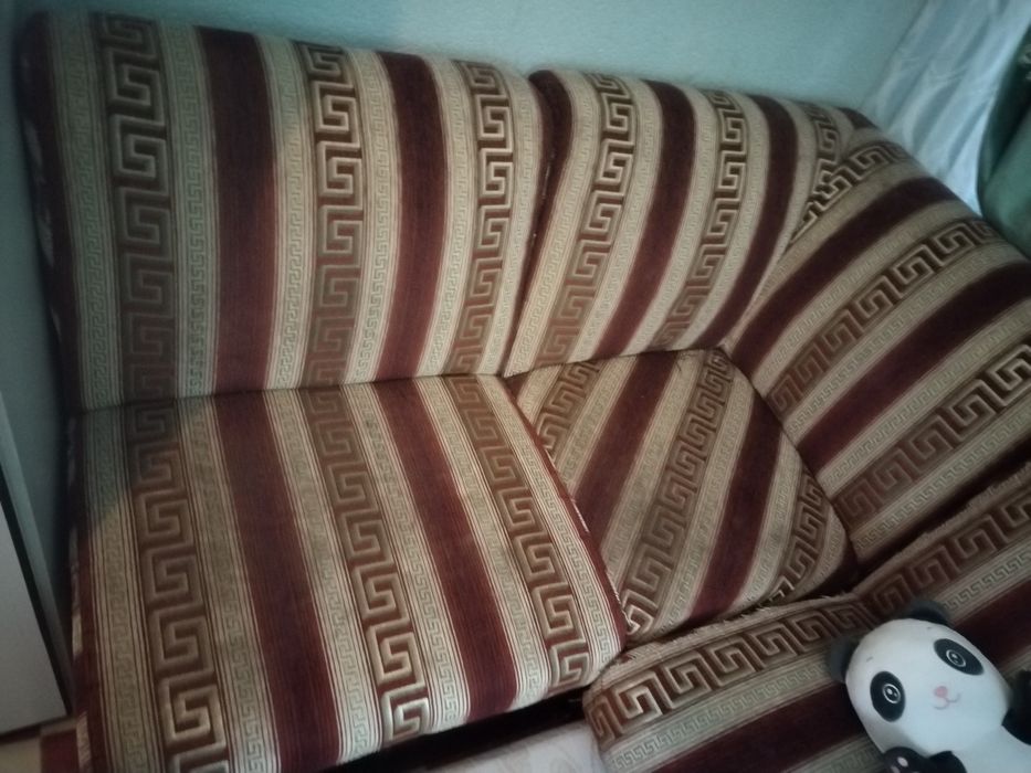 Диван угловой       .