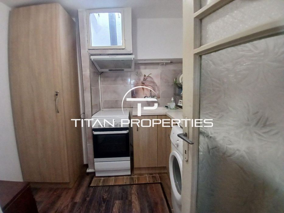 Дава се под наем Тристаен апартамент в Варна, Център - 70 кв.м за 396.78 € - Снимка #7