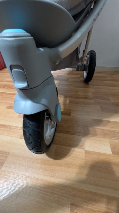 Детская коляска (а)