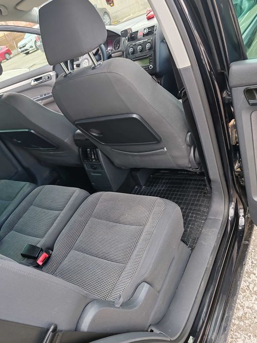 Vând Touran 2006  2.0 TDI 140 cp