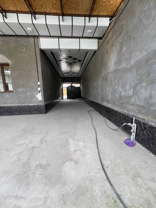 Учкахрамондан 7 км да 5 сотх, 5 хонали ховлимиз сотилади