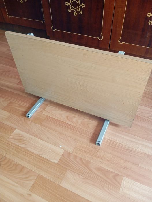 Продам полочки деревянные