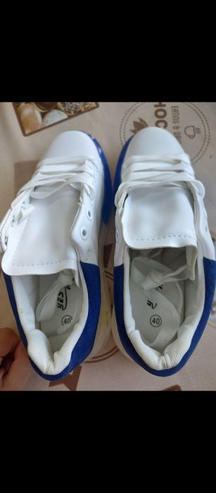 Adidași de damă noi