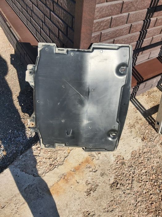 Зашита двигателя на мерс с