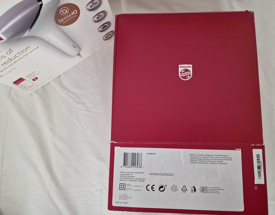 Nou  ​Philips Lumea 8000 Series IPL Hair Removal - cu 4 capete