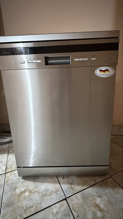Посудомоечная машина Midea DWF12-7635ES