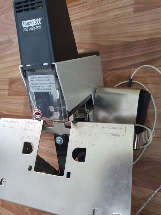Степлер Rapid-106.