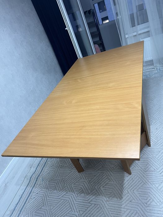 Продается стол в хорошем состоянии