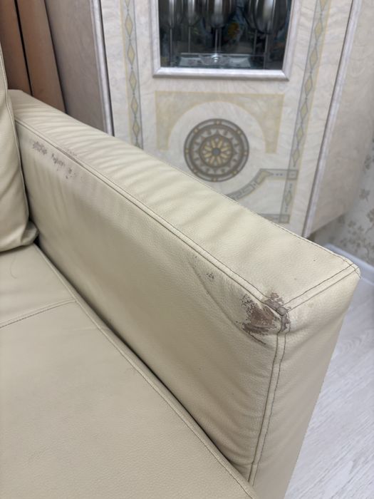 ПРОДАМ диван Ikea кожанный 225см Х 95см