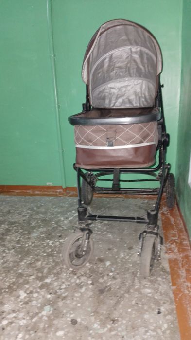 Продам коляску .