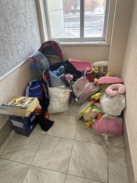 Детские игрушки и вещи