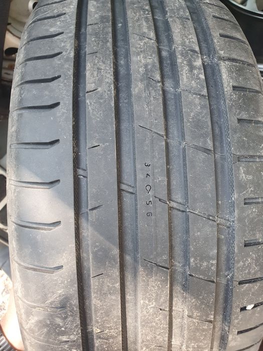 Гуми 245/45/18 Рънфлат дот22 2бр.