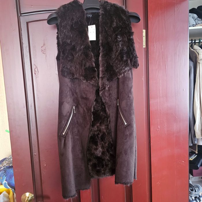 Распродажа новой одежды