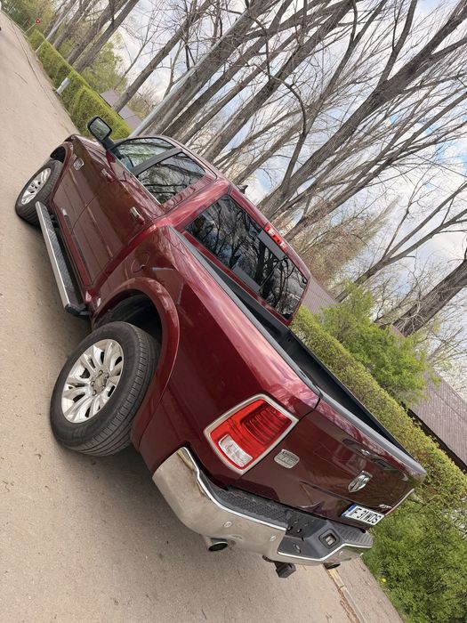 Vand Dodge Ram Laramie Edition 5.7 V8 Hemi 125.000km , Euro 6, inmatriculat RO