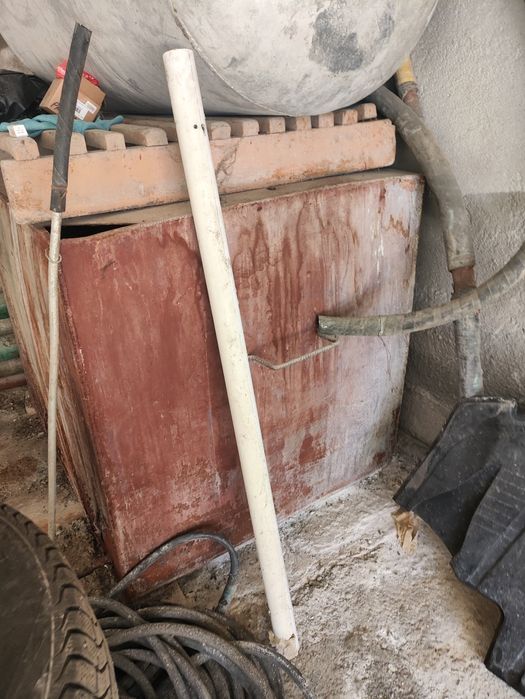 Продам металлический бак 1.25 куба