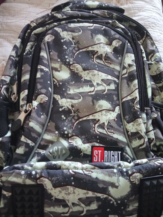 Ghiozdan scoala 6-10 ani,ciclul primar,,nou cu eticheta