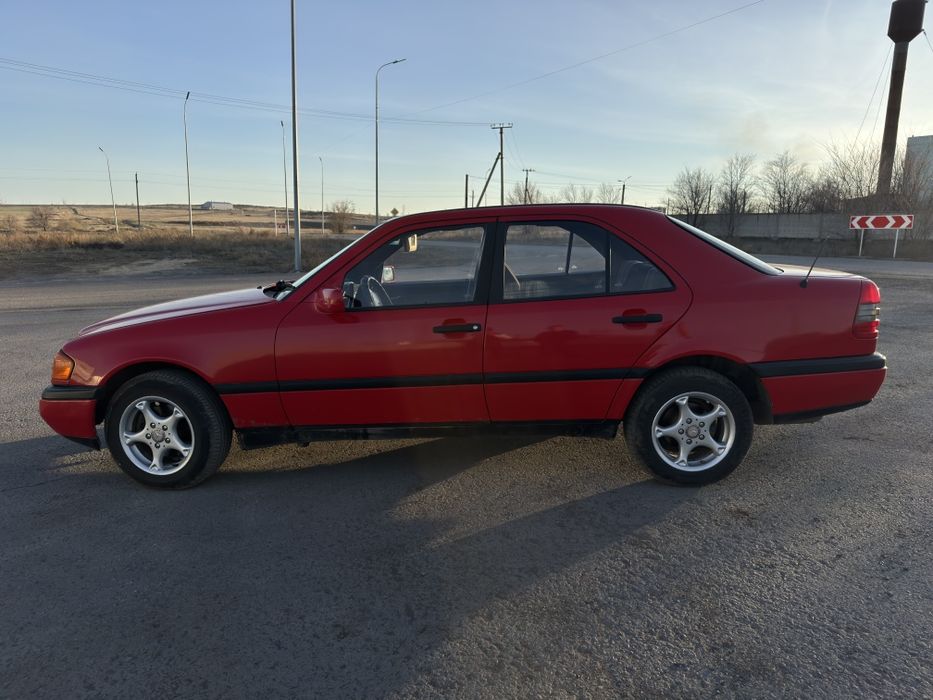 Продам mercedes w202 c180