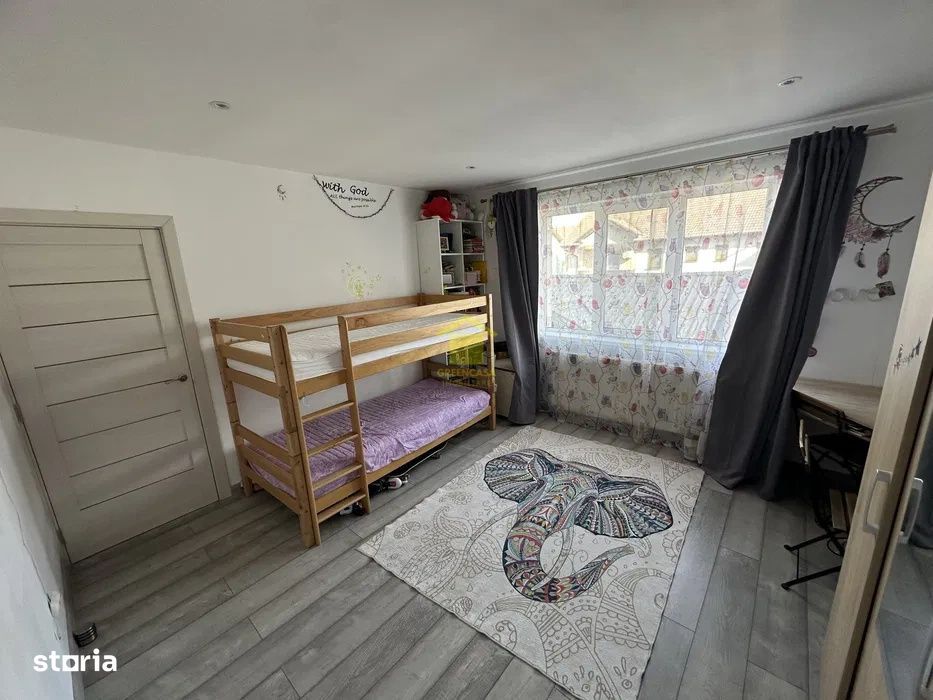 Apartament 3 camere, balcon, parcare subterana, etaj intermediar, Flor