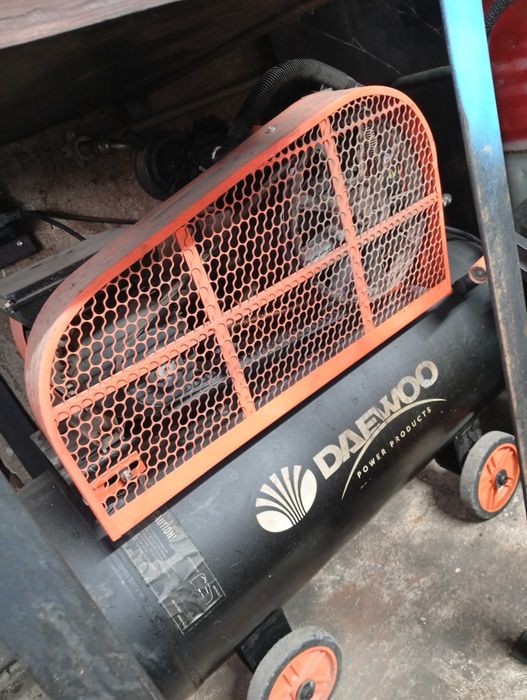 Компресор Daewoo 100 литра