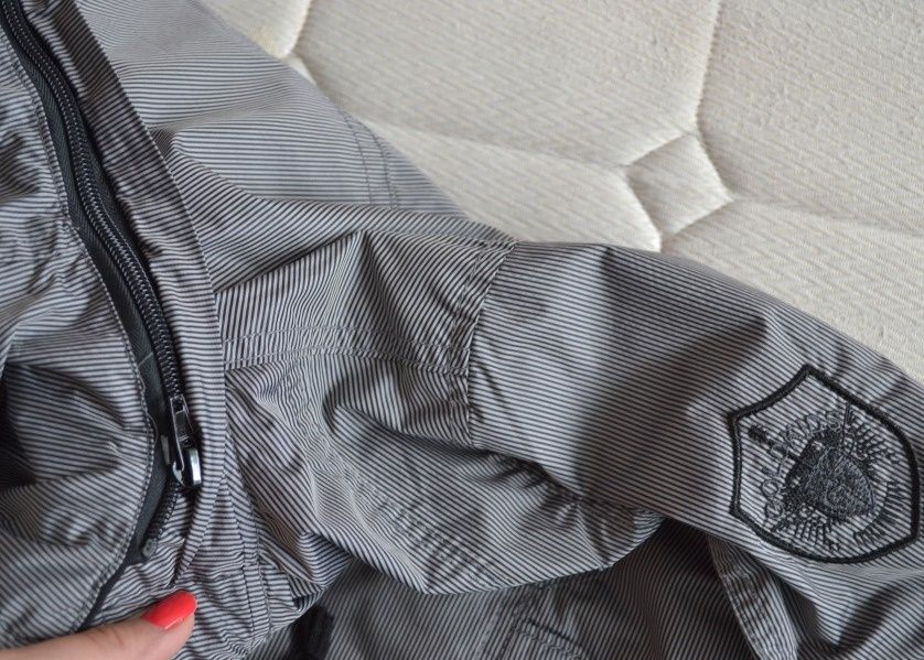 Ново детско есенно яке с качулка за дете на 7-8 г.