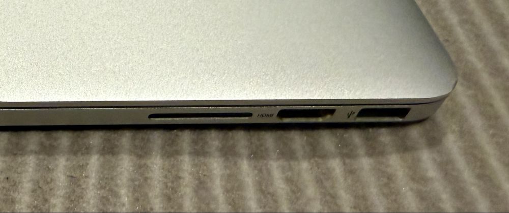 MacBook Pro (Retina 13-инчов, 2015 г.)