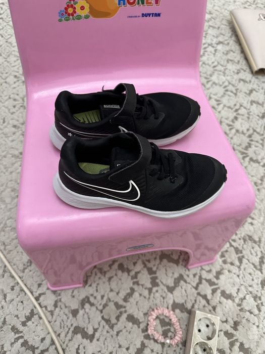 Кроссовки Nike для девочек