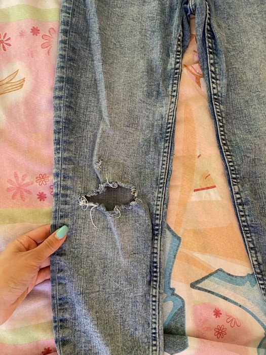 Накъсани дънки Cropp