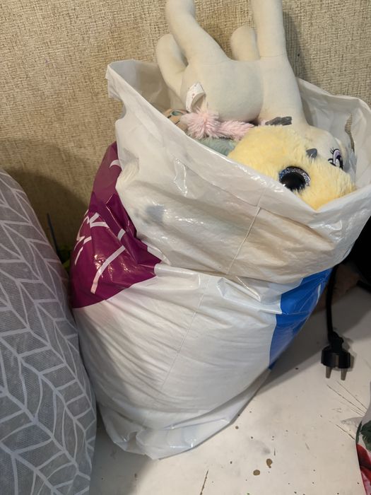 Отдам много игрушек